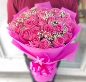 25 pink roses bouquet