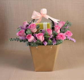 12 pink roses patchi