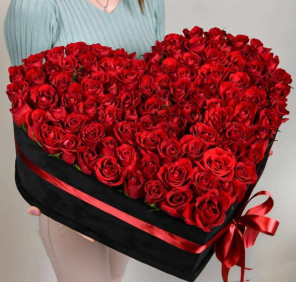 101 Valentine Roses Box