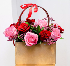 roses in gift bag
